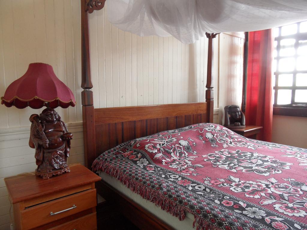 Guesthouse Un Pied-A-Terre Paramaribo Luaran gambar