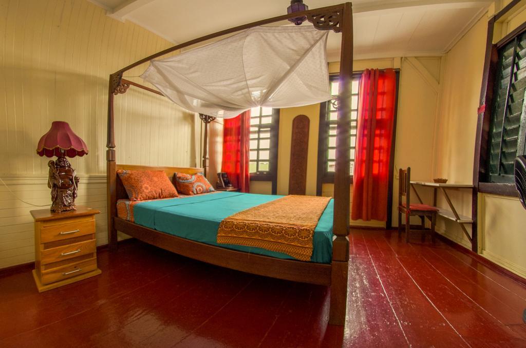 Guesthouse Un Pied-A-Terre Paramaribo Luaran gambar