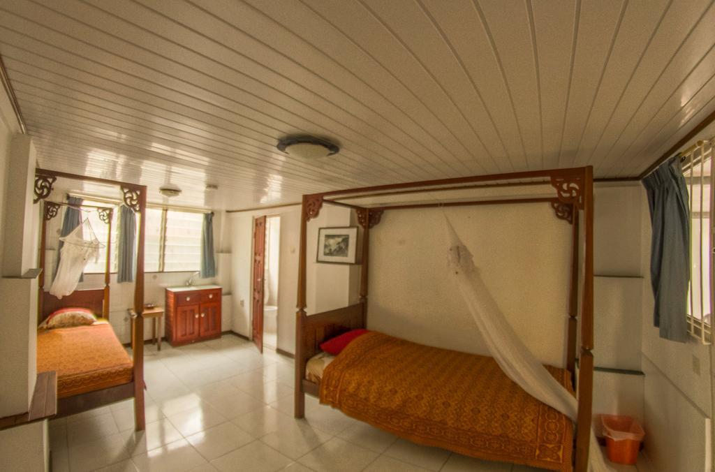 Guesthouse Un Pied-A-Terre Paramaribo Luaran gambar